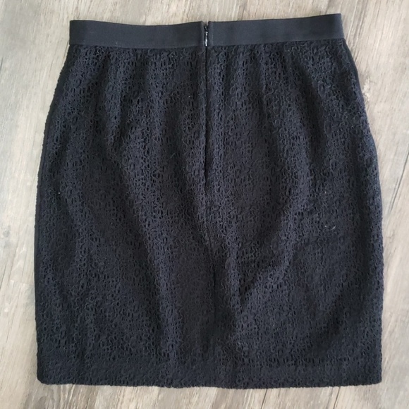 Ann Taylor black lace mini skirt - Picture 2 of 6